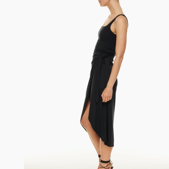 NEW! Midi wrap dress - Picture 5 of 9